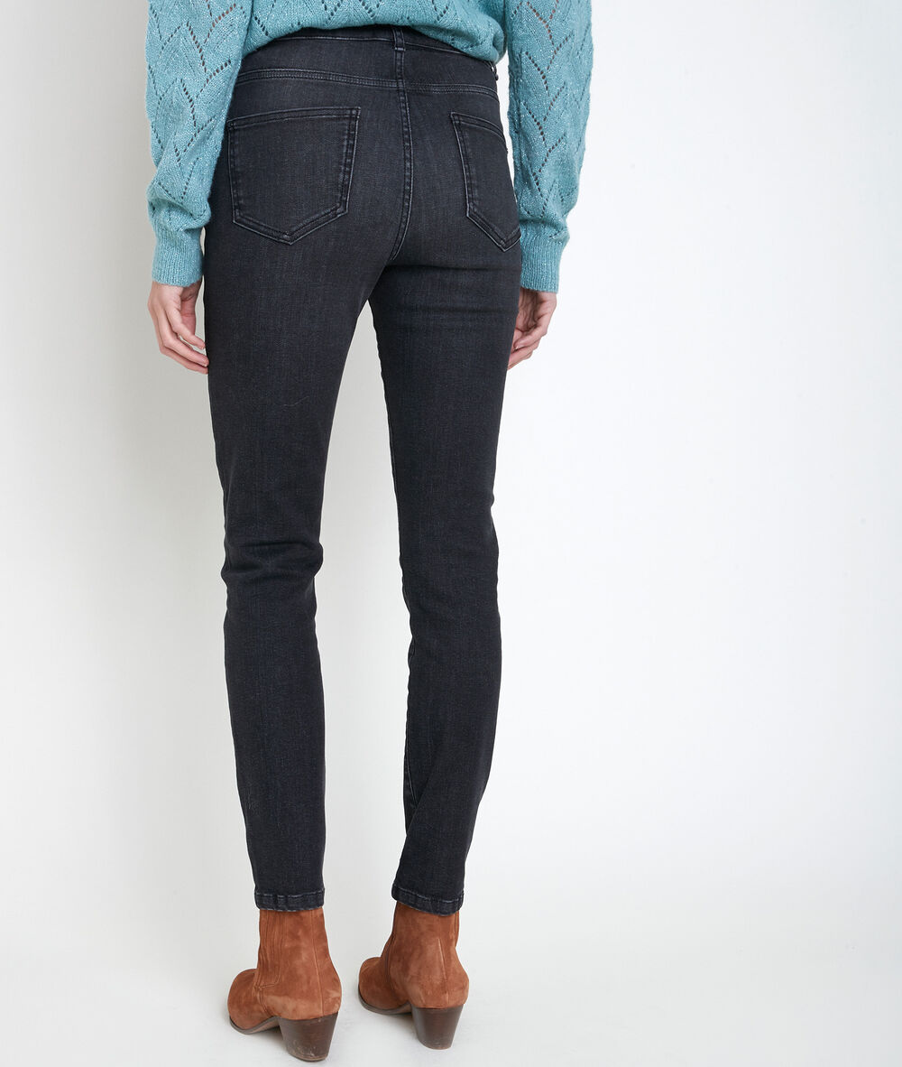 L'iconique slim jean zippé césar noir.