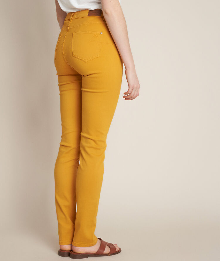 L'iconique slim : jean ocre suzy craie.