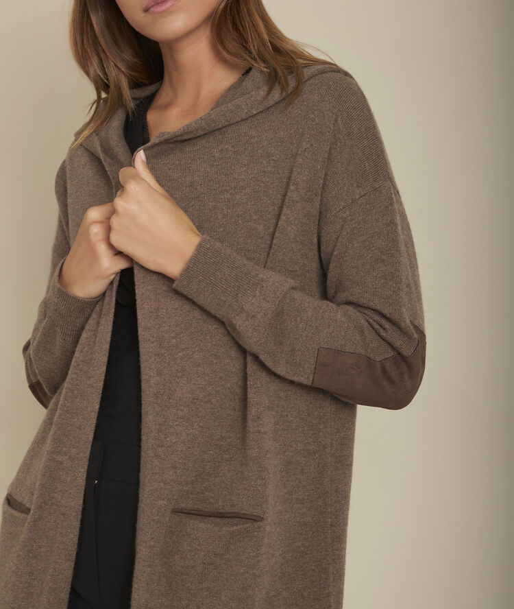 Gilet long en cachemire ébène feuillage marron fonce.