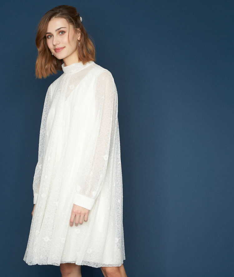 Robe en dentelle olivera ivoire.