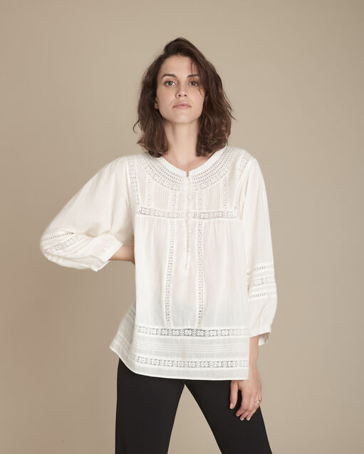Blouse &eacute;crue en dentelle melina ecru.