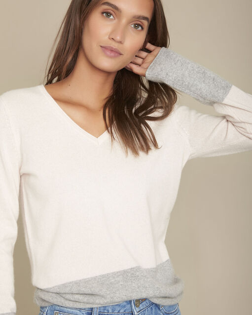 Pull cachemire nude et gris frozen poudre.