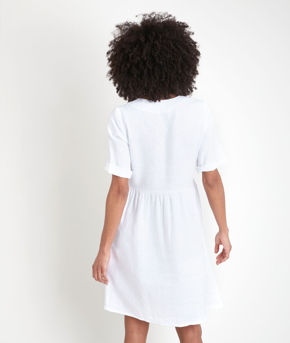 Robe en lin certifié boutonnée blanche lalou blanc.