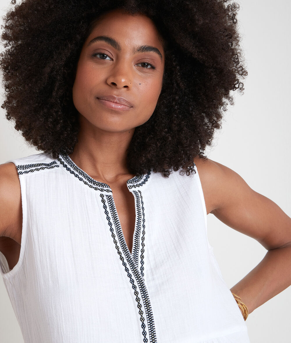 Blouse sans manches brodée blanche alia ecru.