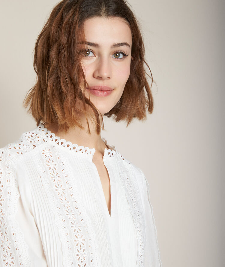 Blouse en dentelle elinda ecru.