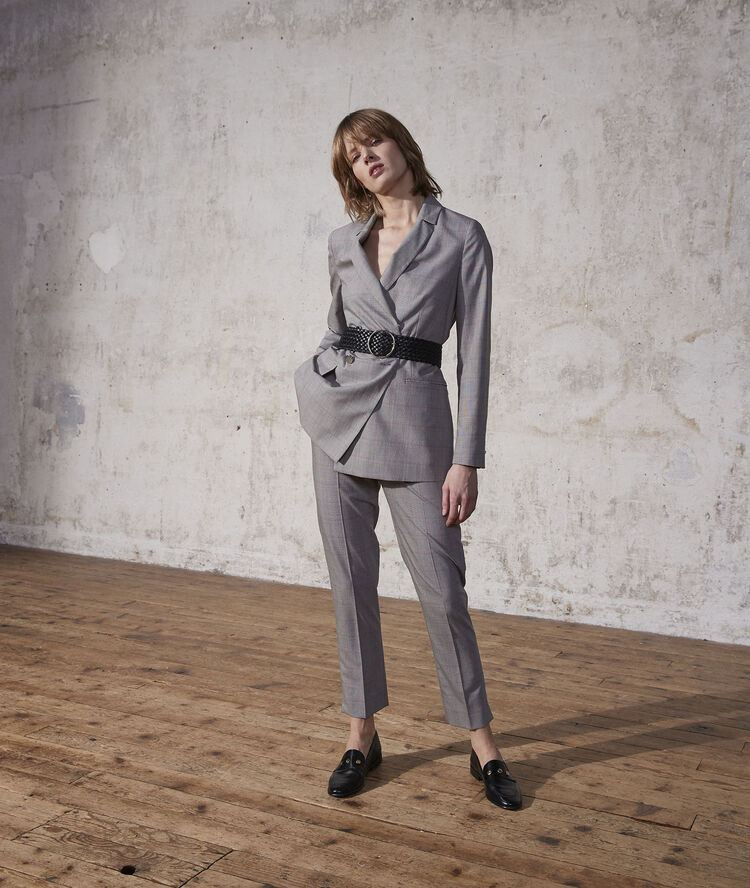 Pantalon prince de galles gérende gris.