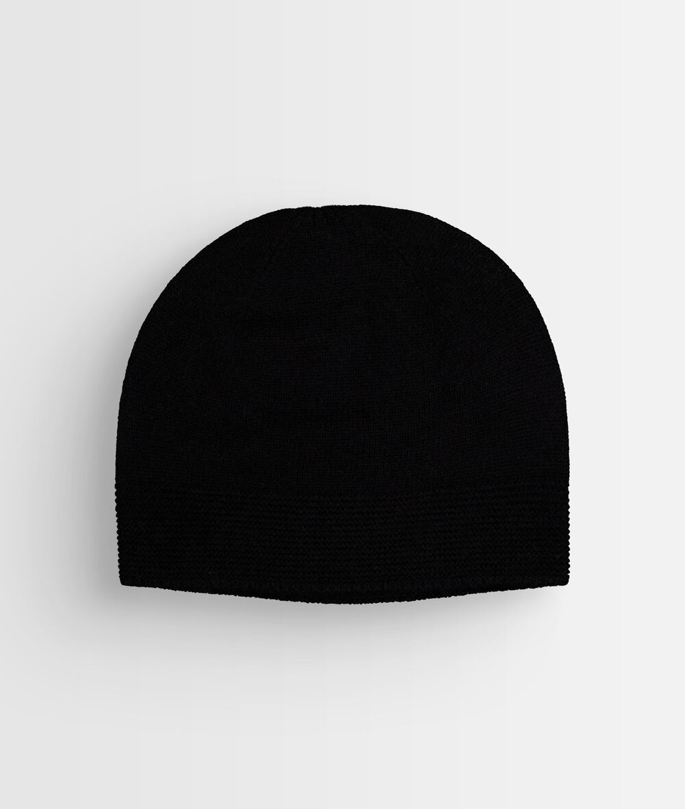 Bonnet en cachemire noir urbain noir.