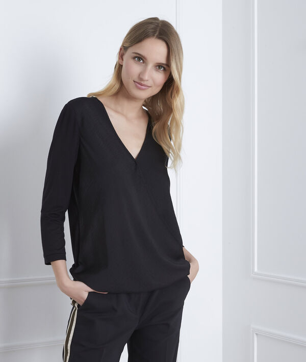 Schwarze Bluse aus Bimaterial in Wickel-Optik | 1-2-3 Schwarze Bluse aus Bimaterial in Wickel-Optik PhotoZ | 1-2-3
