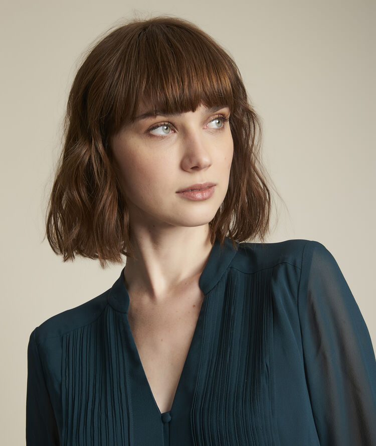 Robe en soie plissée coralie cypres.
