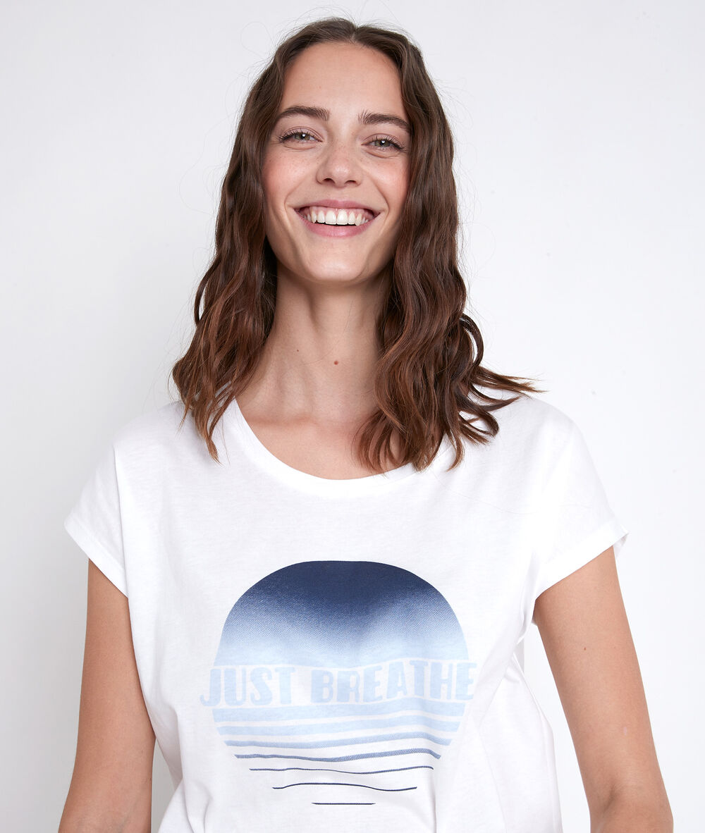 Tee-shirt en coton biologique sérigraphié innocent ecru.