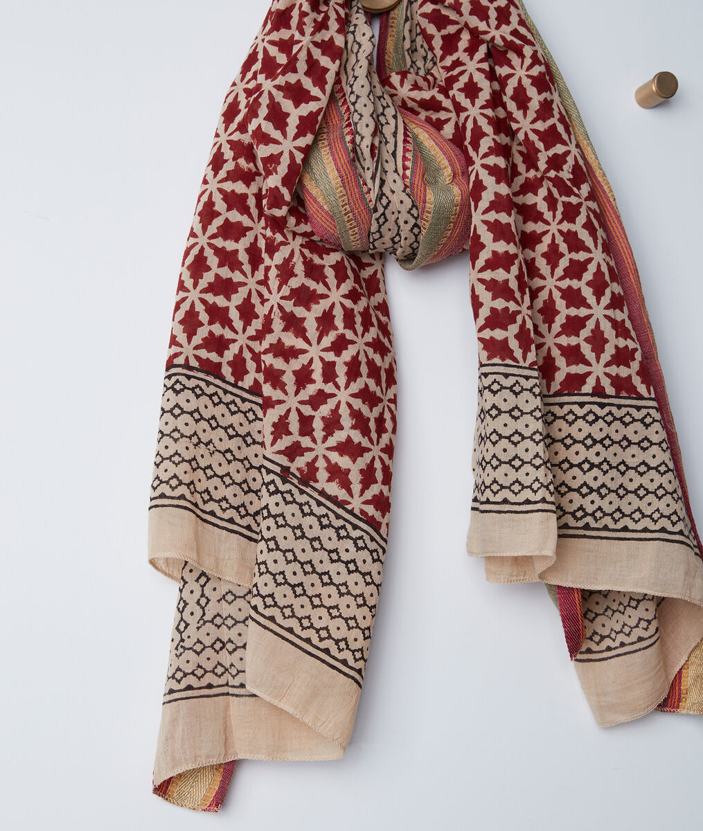 Foulard imprimé goyave Bolt | 1-2-3 Foulard imprimé goyave Bolt PhotoZ | 1-2-3