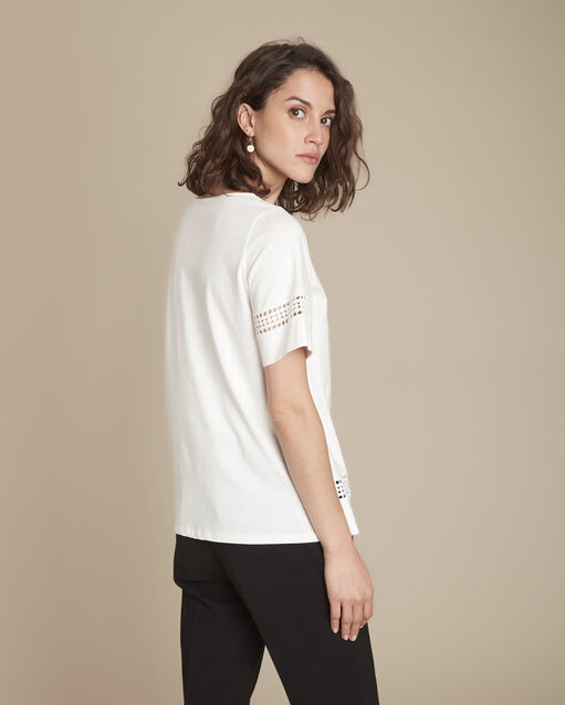 Tee-shirt écru en dentelle cadix ecru.