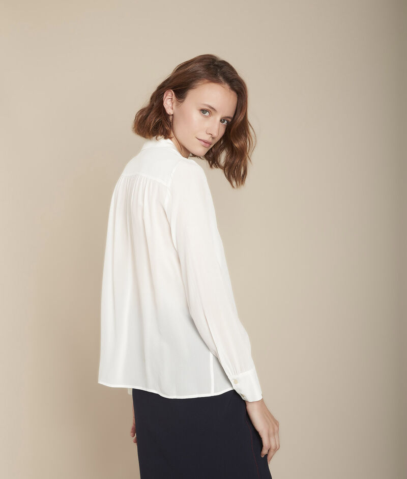 Blouse écrue en soie maria ecru.