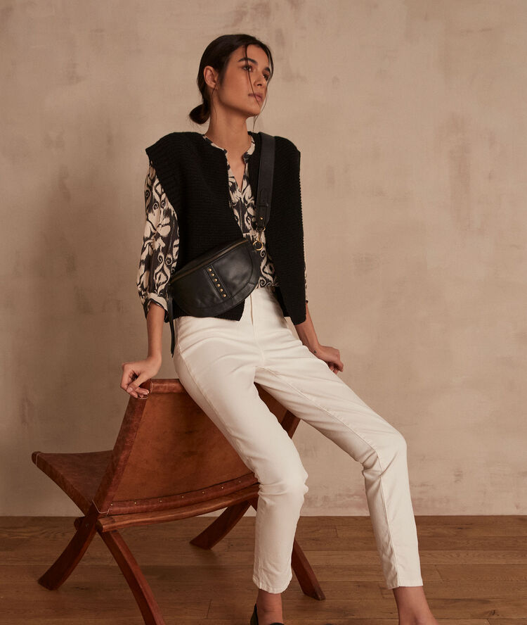 L'iconique slim saton de coton &eacute;cru sultan ecru.