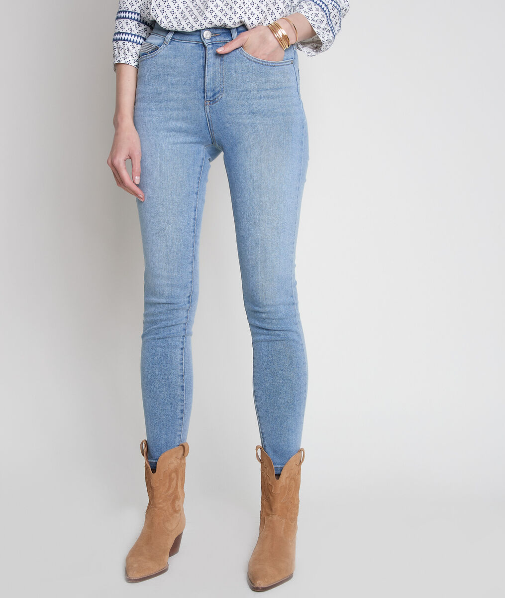 Jean slim en coton pure bleached et détails cloutés Naty | 1-2-3 Jean slim en coton pure bleached et détails cloutés Naty PhotoZ | 1-2-3