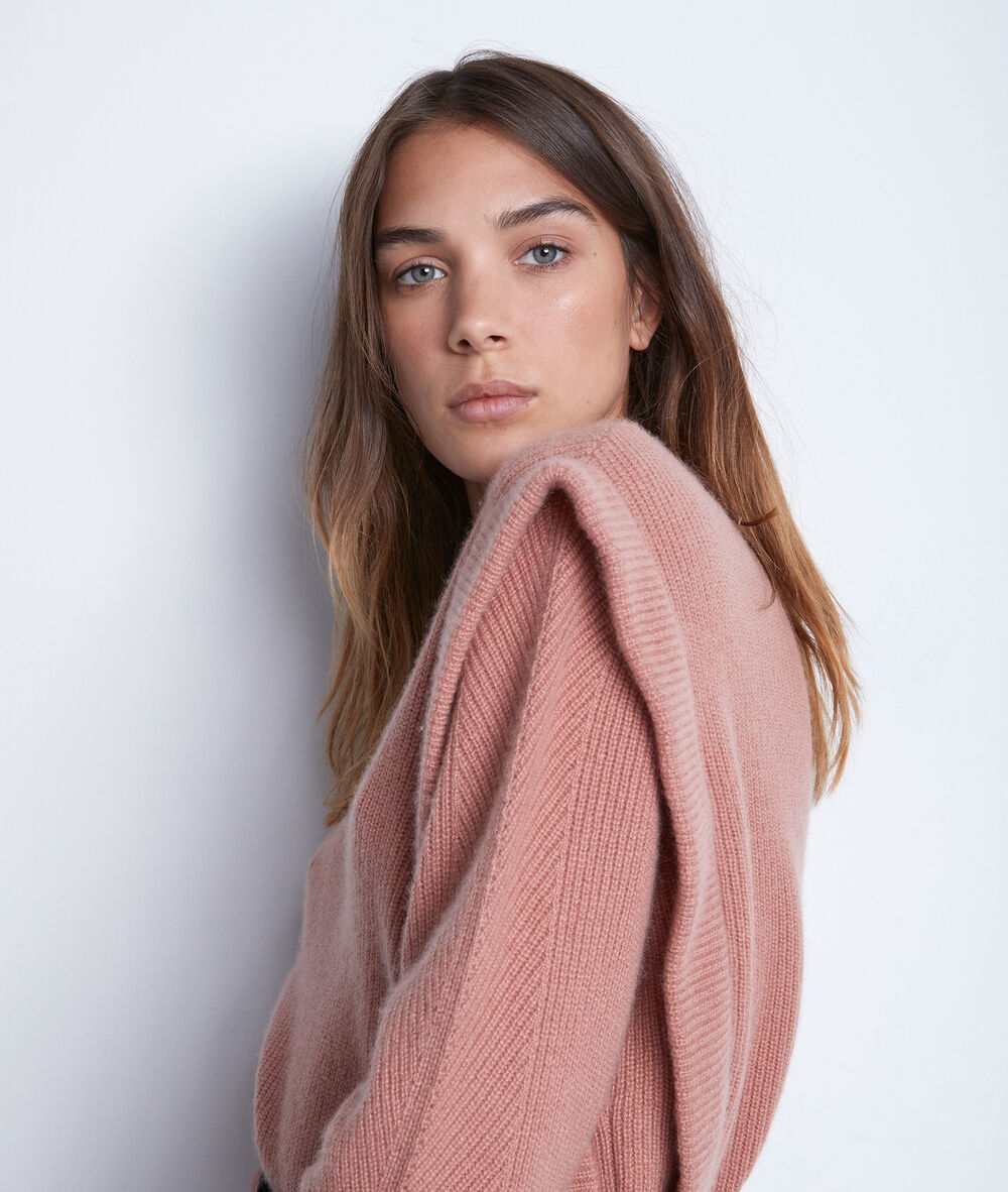 Pull à épaulettes en maille vieux rose tina blush.