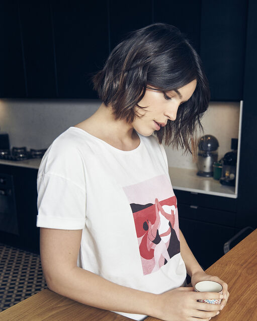 Tee-shirt &eacute;cru mujer journ&eacute;e des droits de la femme ecru.