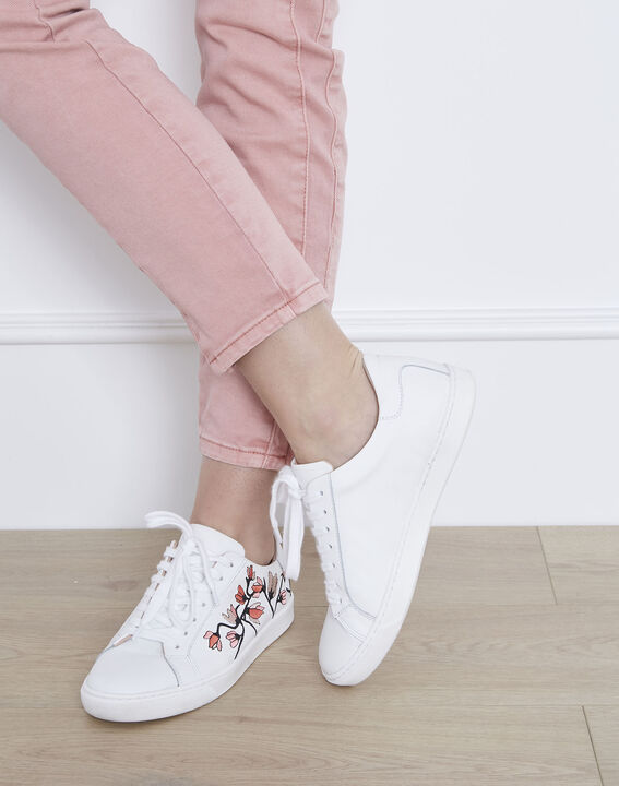 Baskets blanches en cuir broderie fantaisie Yaelle | 1-2-3 Baskets blanches en cuir broderie fantaisie Yaelle PhotoZ | 1-2-3