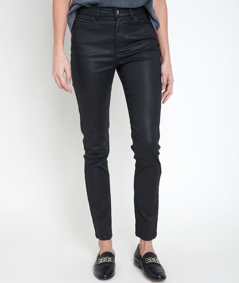 L'iconique slim enduit sultan noir.