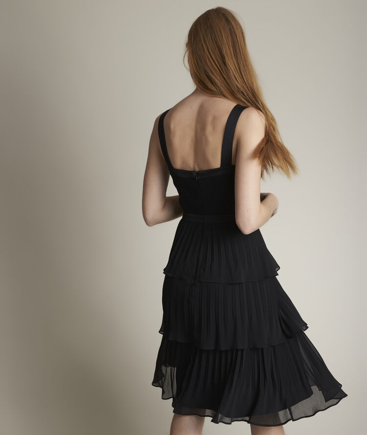 Robe à volants orelie noir.