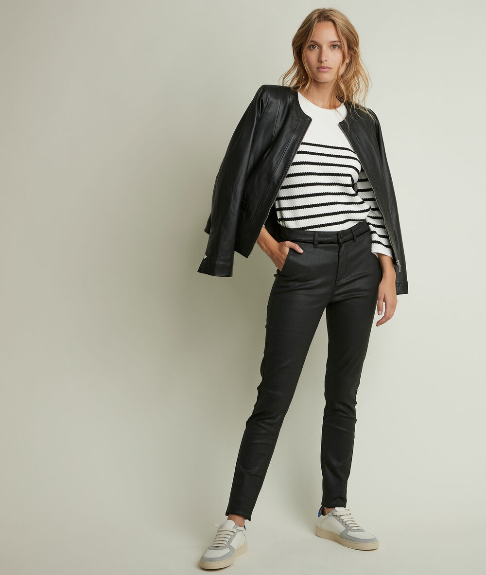 Pull marinière raya blanc.