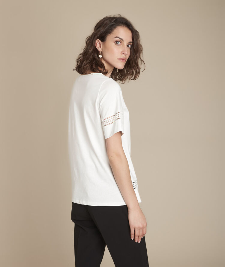 Tee-shirt écru en dentelle cadix ecru.