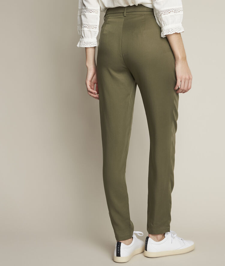 Pantalon chino en tencel issel kaki.