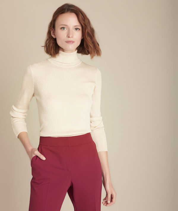 Pull beige côtelé col roulé Florale | 1-2-3 Pull beige côtelé col roulé Florale PhotoZ | 1-2-3