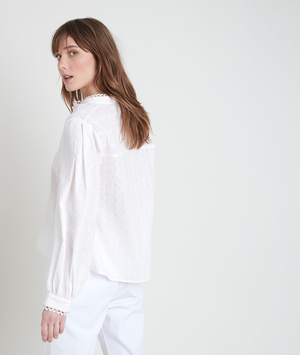 Blouse écrue brodée tiffany ecru.