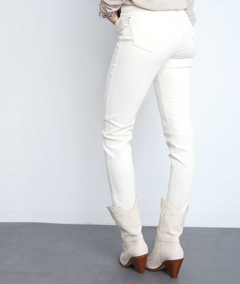 L'iconique slim suzy en coton bio ivoire ivoire.