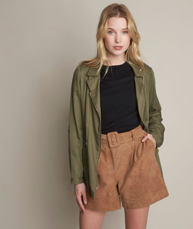 Khakifarbene jacke aus tencel lucie khaki.