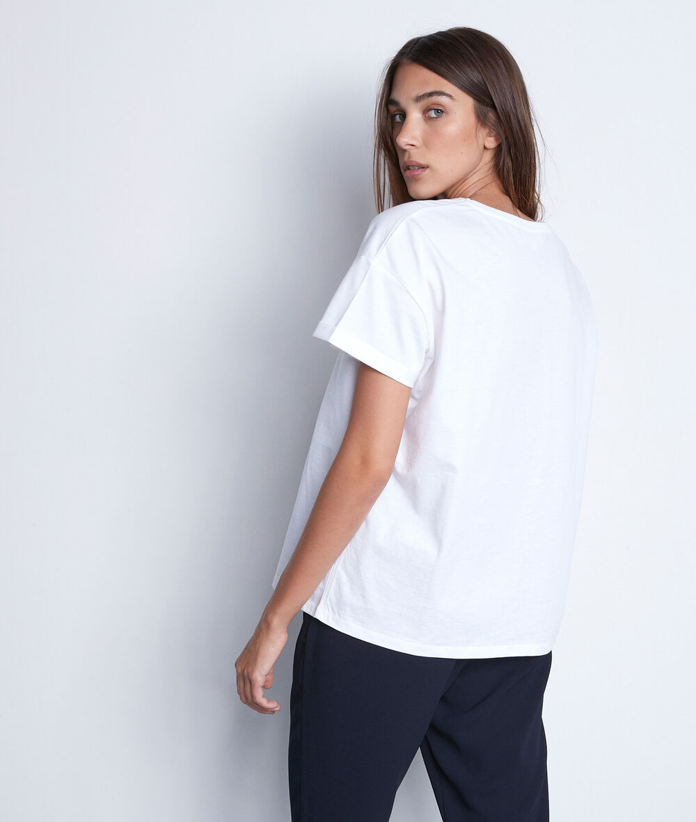 Wit katoenen t-shirt met opschrift elda blanc.