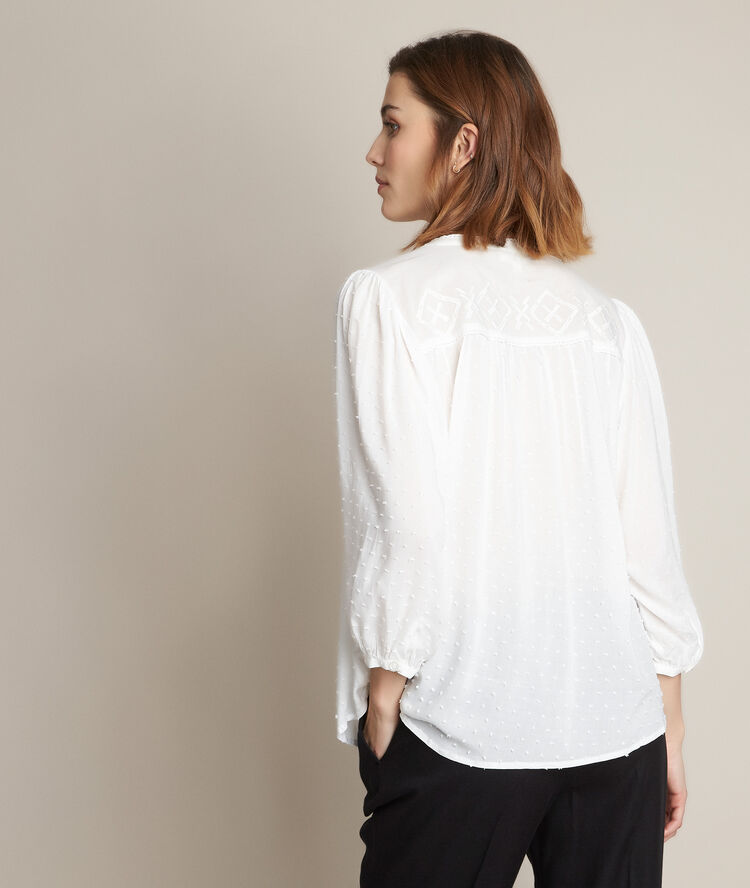 Blouse en dentelle evirolle ecru.