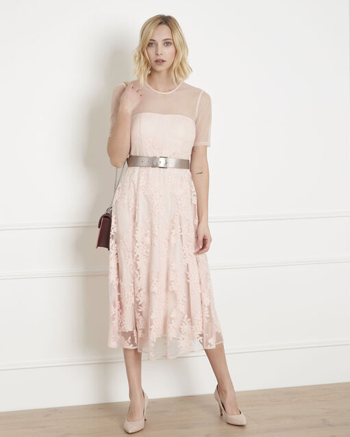 Robe poudre dentelle et tulle hester poudre.