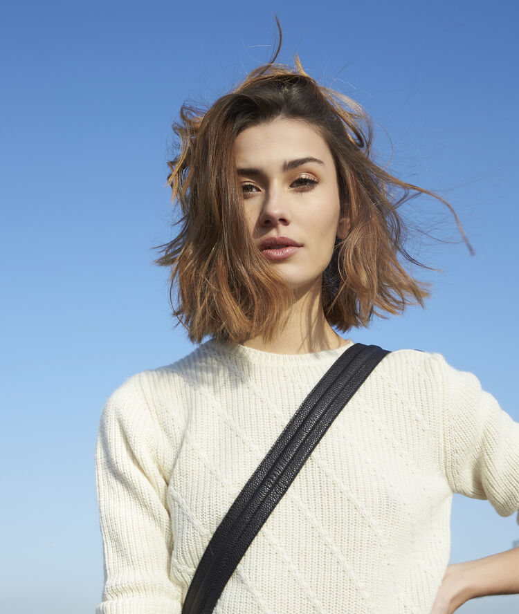 Pull écru flore ecru.