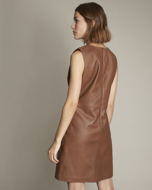 Robe en cuir acajou izzie camel.