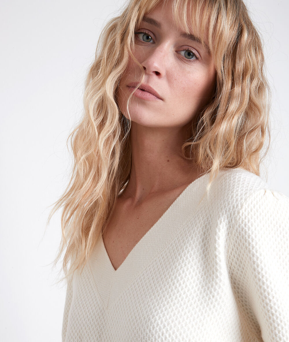 Pull écru maille fantaisie amore ecru.