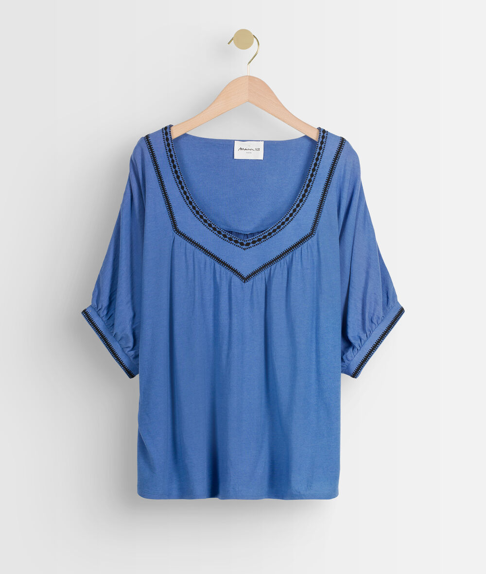 Loose blauw t-shirt met borduurwerk eglantine denim brut.