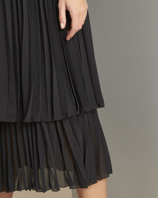 Robe noire longue plissée nice noir.