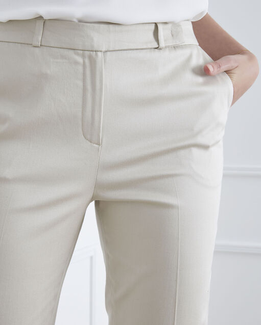 Pantalon beige cigarette rubis naturel.