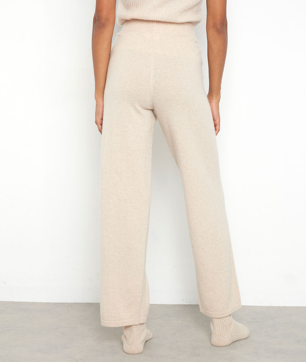 Pantalon large en cachemire recyclé beige tanis beige clair.