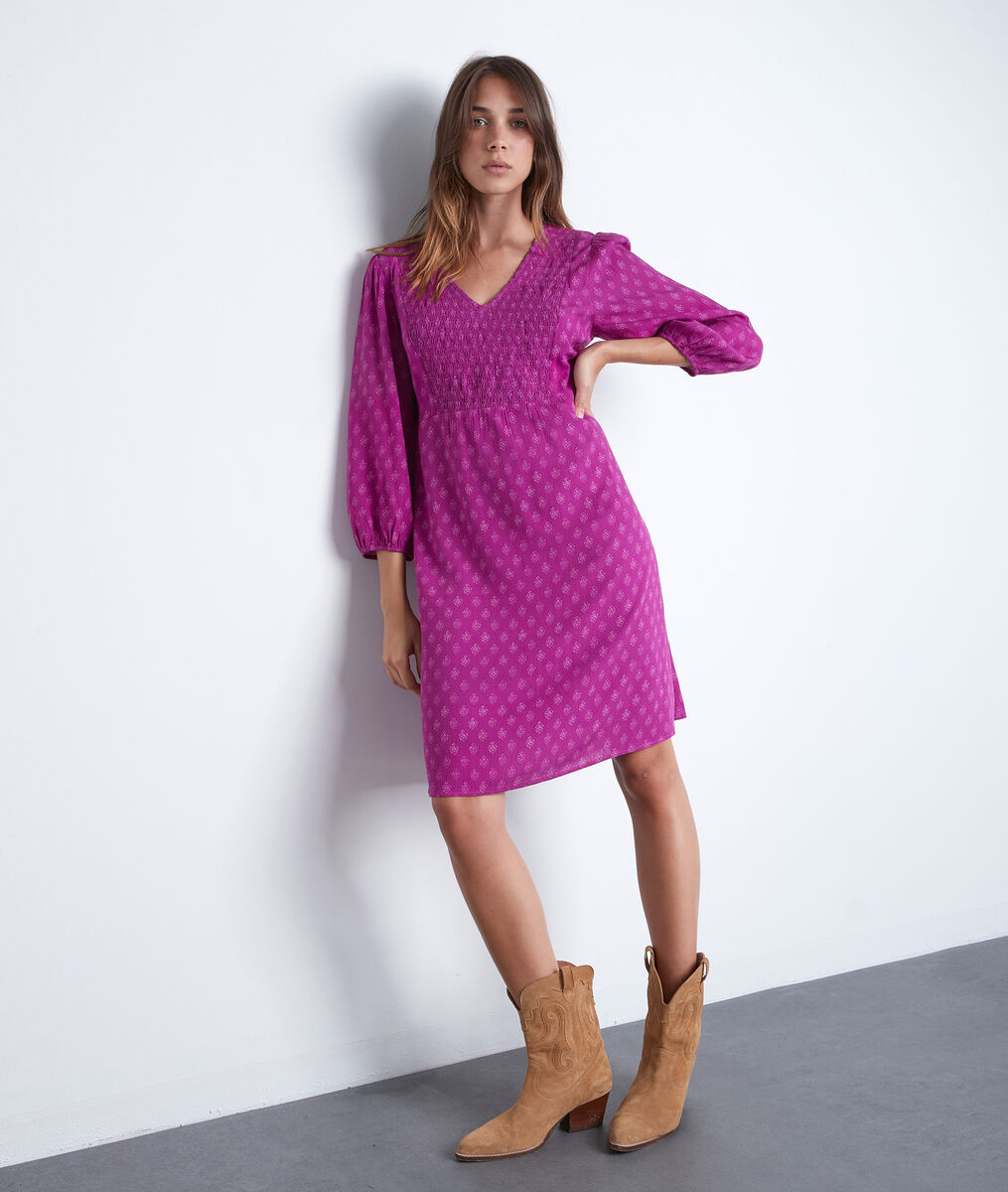 Korte jurk met smokwerk en fushia print Solen | 1-2-3 Korte jurk met smokwerk en fushia print Solen PhotoZ | 1-2-3