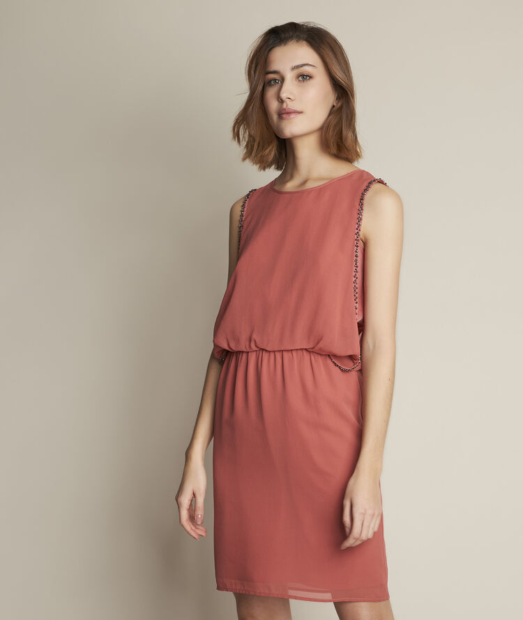Robe en soie rose ode rose pale.