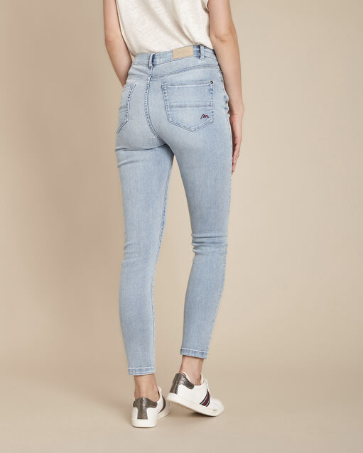 L'iconique slim pure bleached sultan indigo clair.