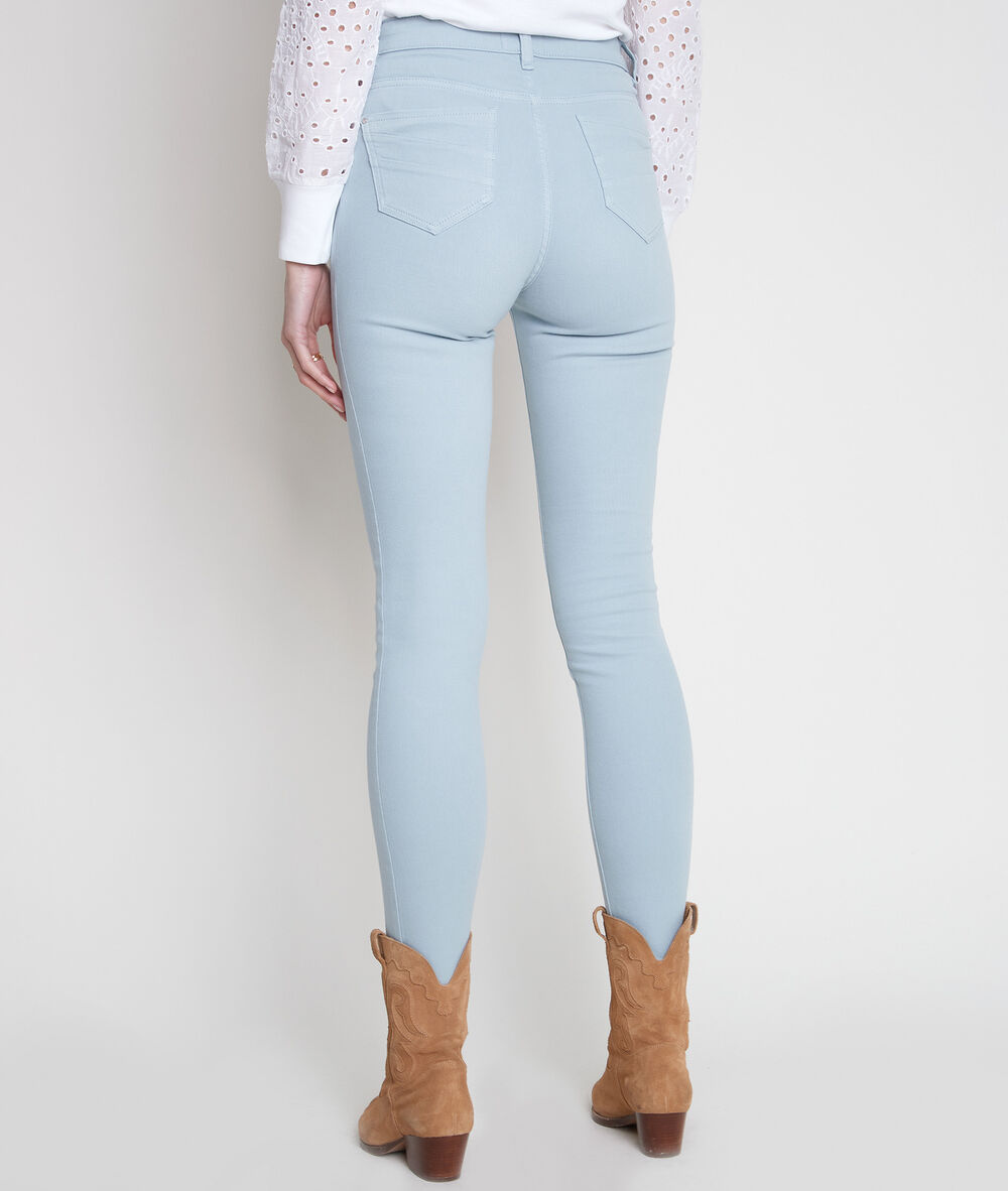 Jean slim suzy 2 en coton bio et recyclé céladon celadon.