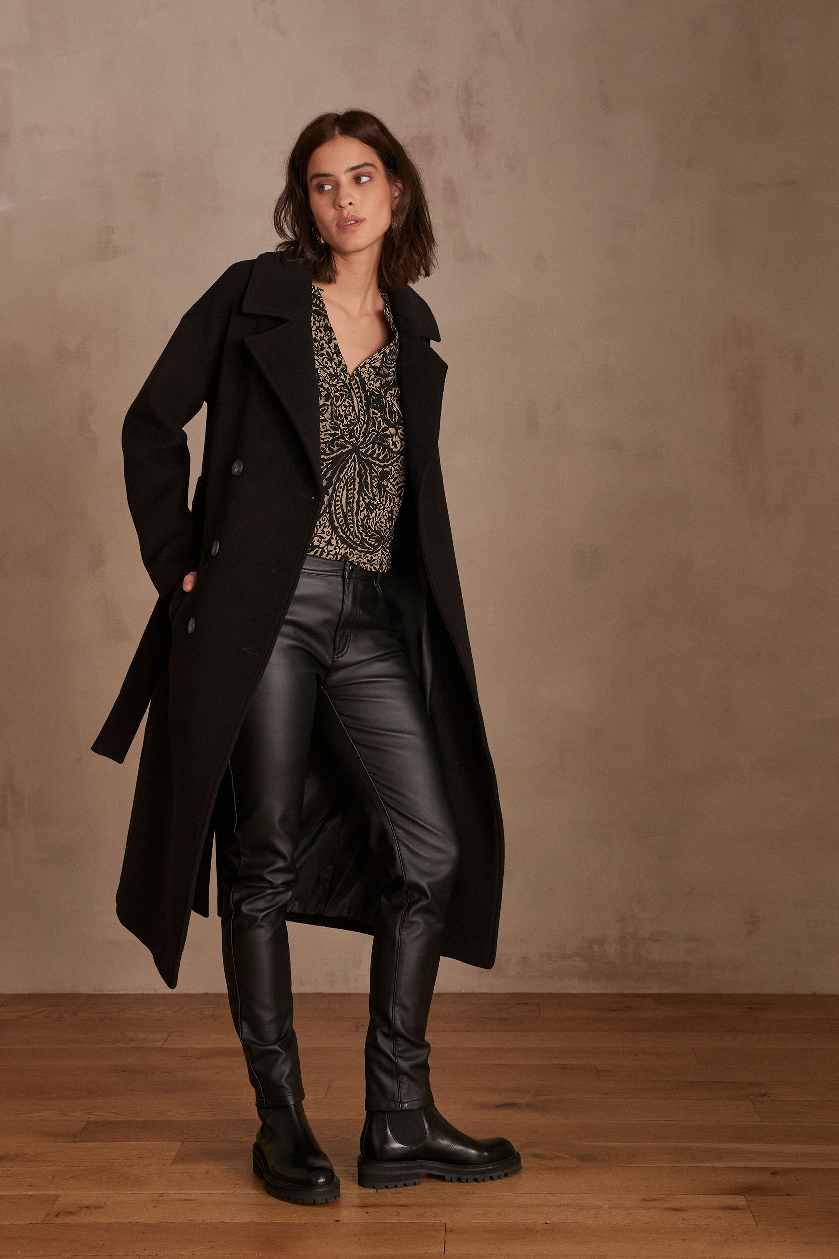 Jean en slim simili-cuir noir sultan