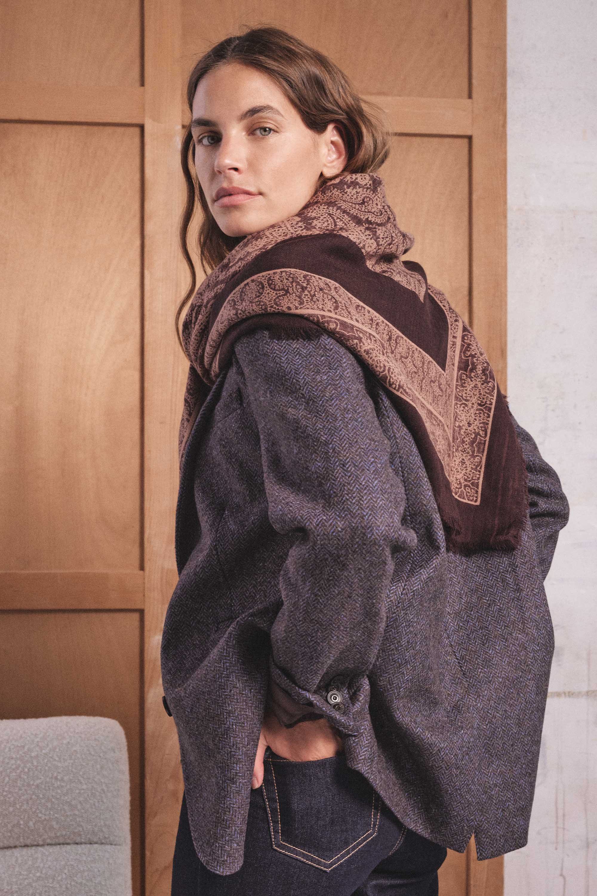 Foulard Châle Vintage 100% Laine - 120x120 Cm, Multicouleur, Occasion Très Bon état